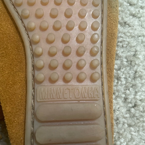 Fringe Minnetonka mocassins - Picture 5 of 7